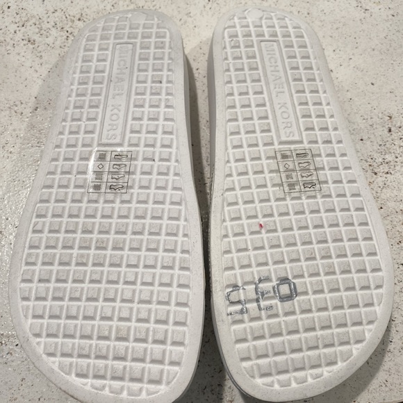 Michael Kors Slides - Picture 2 of 3